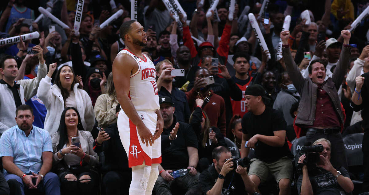 Eric Gordon #10 of the Houston Rockets reacts after taking and missing the last shot of the game to lose to the LA Clippers 95-93 Clipper at Crypto.com Arena on October 31, 2022 in Los Angeles, California. (Photo by Harry How/Getty Images)