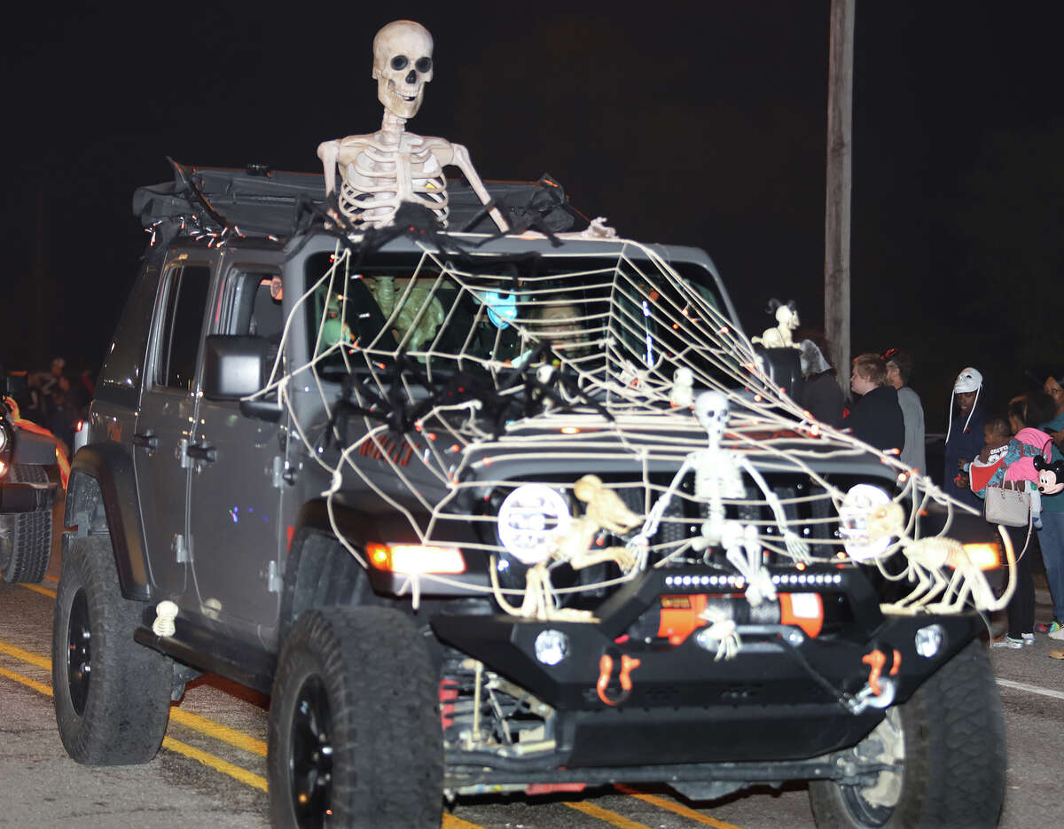 Alton Halloween Parade thrill thousands