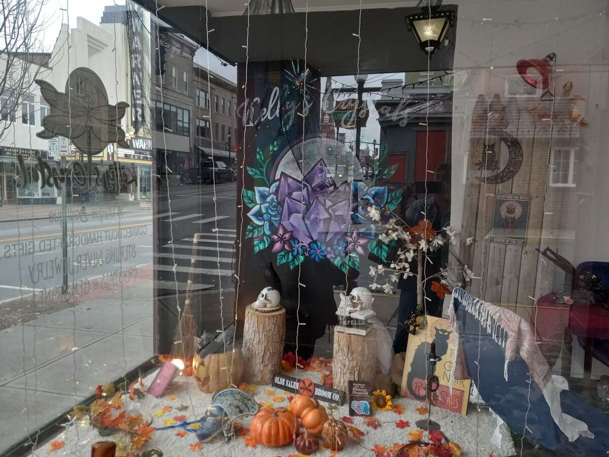 Kelly's Crystals, Wild at Heart join forces