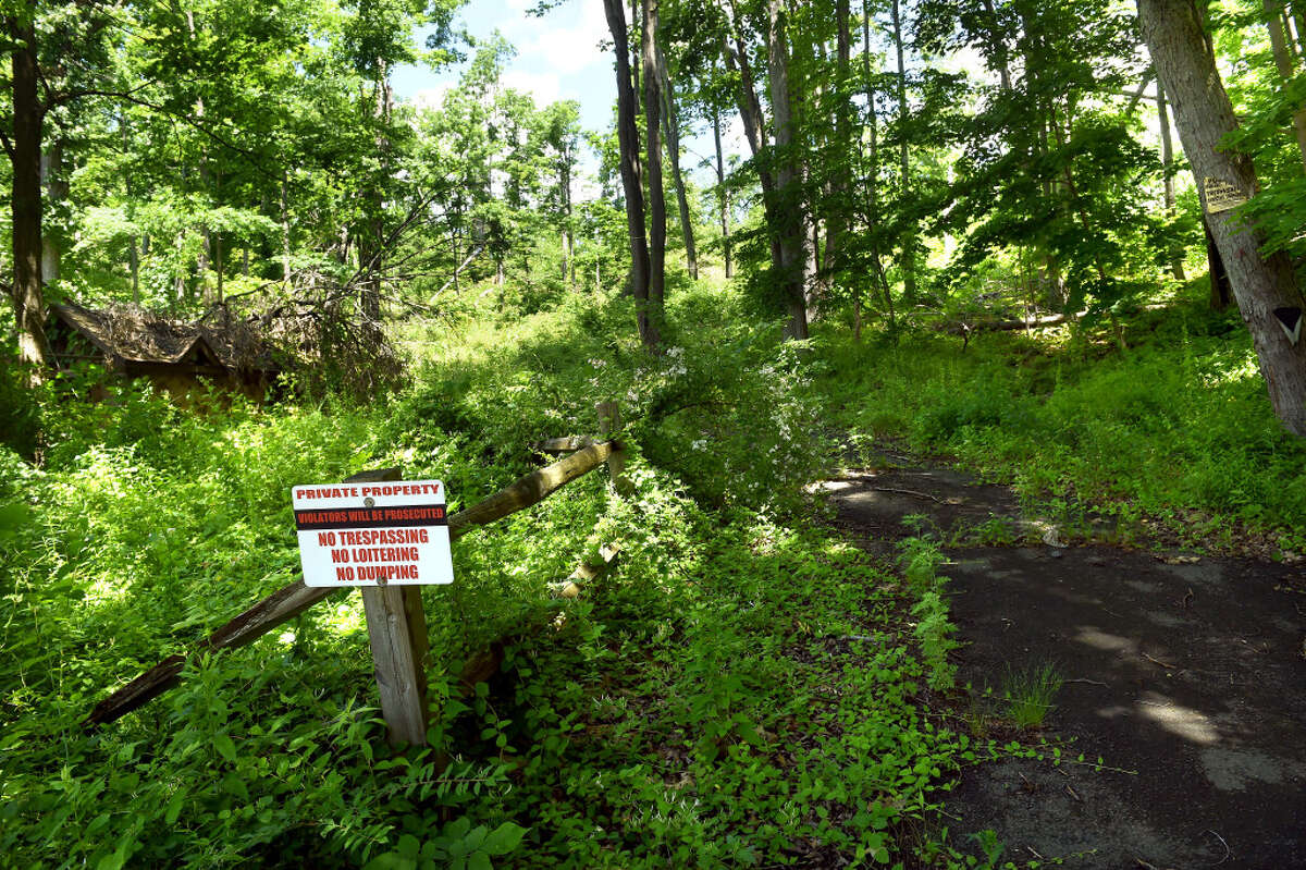 Developer tries East Haven housing plan again after settlement