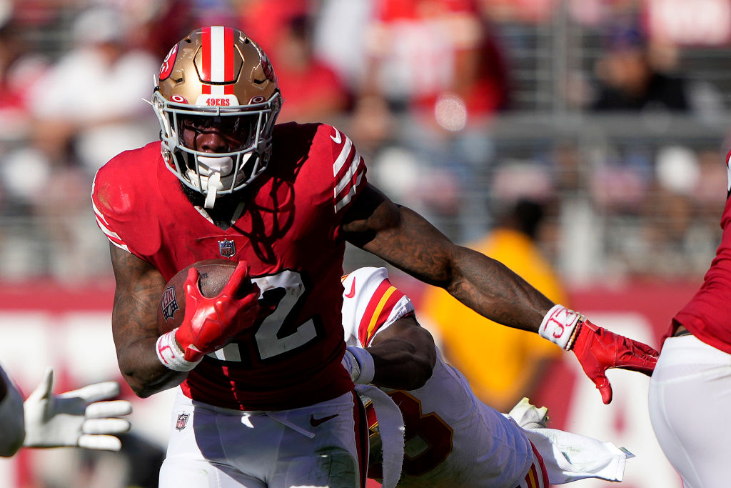 San Francisco 49ers - The #49ers have promoted RB Jeff Wilson Jr