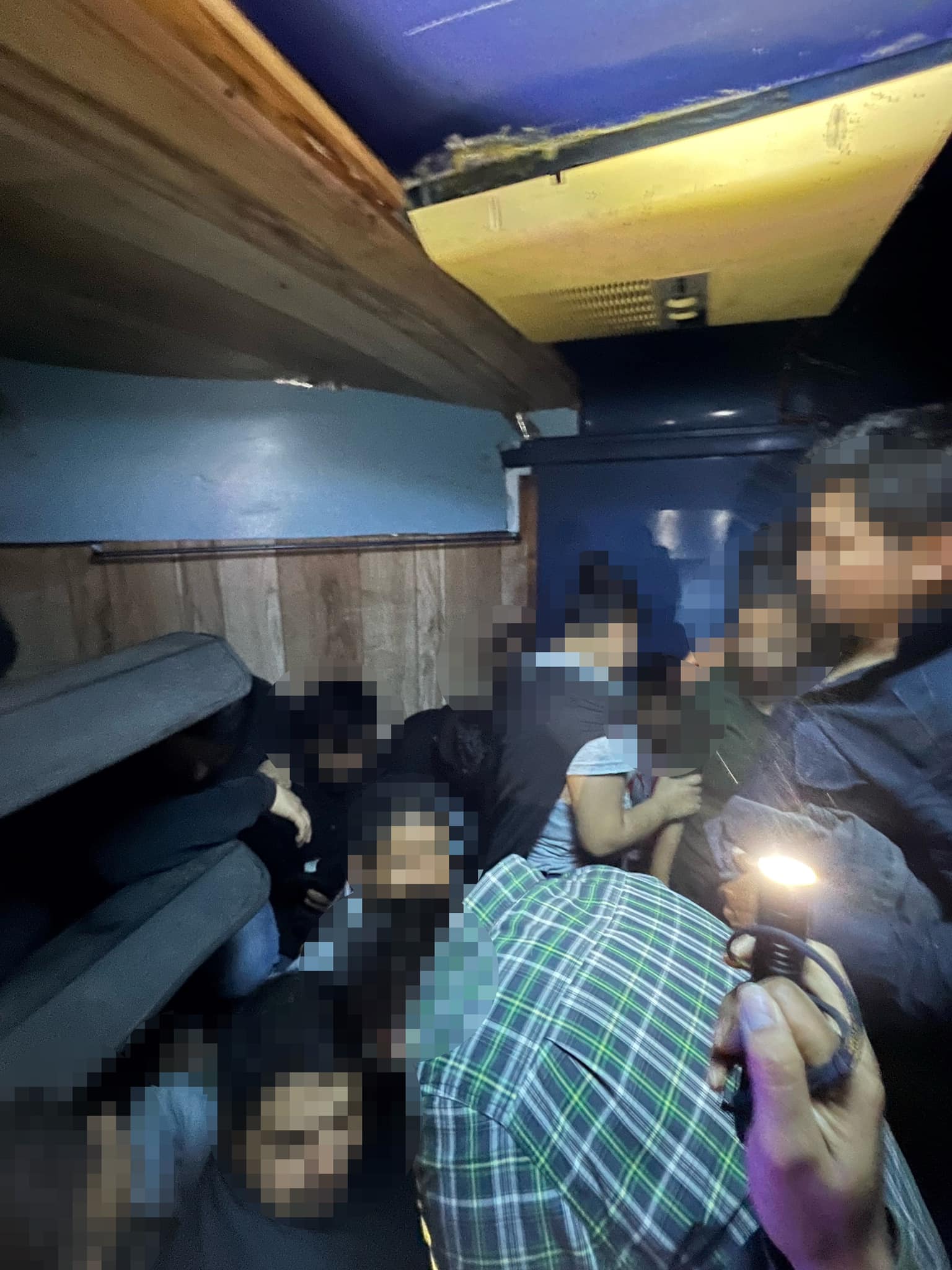 USBP agents discover 38 migrants in a horse trailer