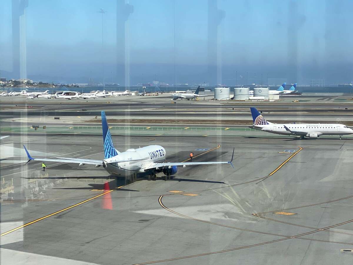File photo of the SkyTerrace at SFO, which allows planespotters to tracks flights at an intersection of four runways.
