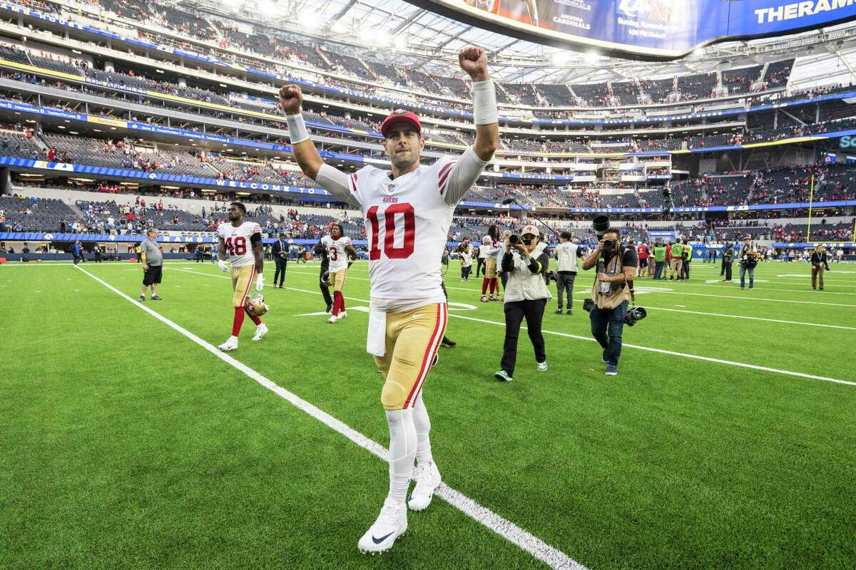 Jimmy Garoppolo making clutch throws for 49ers