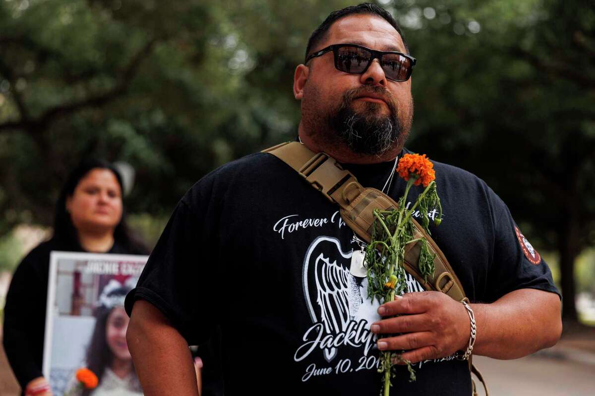 North Austin Target Massacre: 3 Dead, City On Edge - f18mwy3