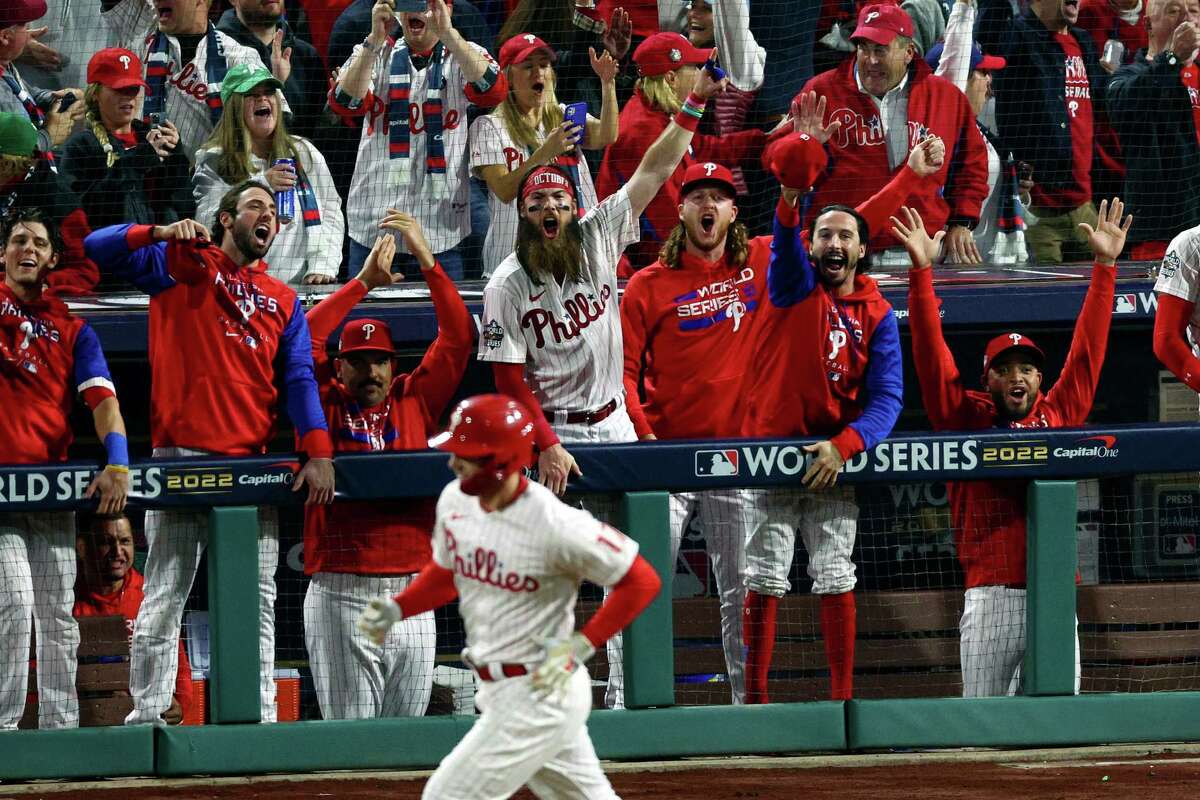 Astros fans greet Phillies fan decked out for World Series Game 1