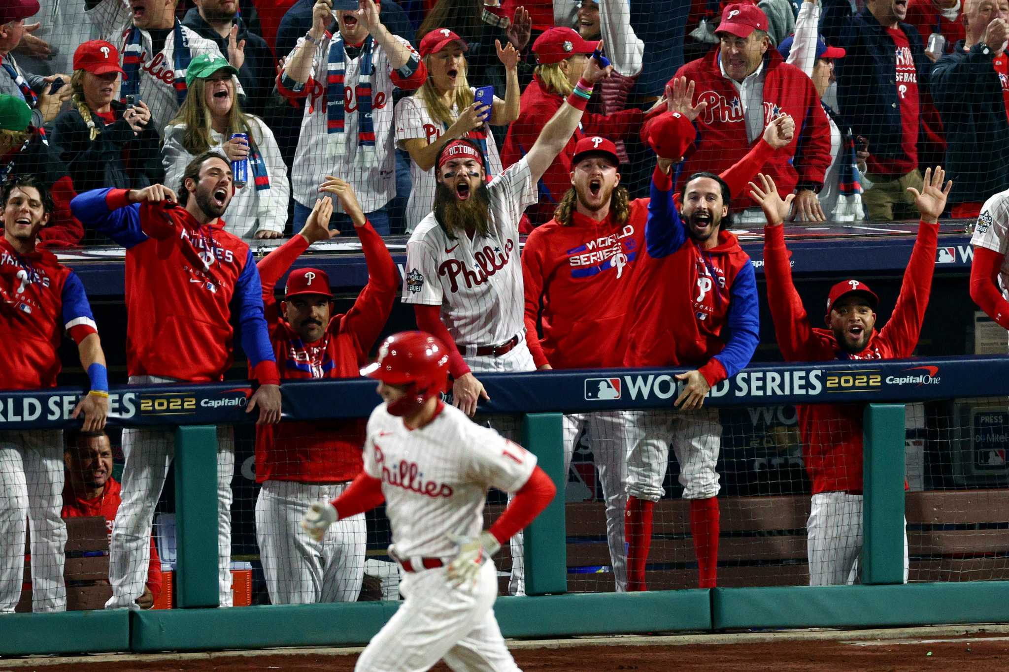 Bryce Harper, Phillies tie World Series mark with 5 HR, top Astros