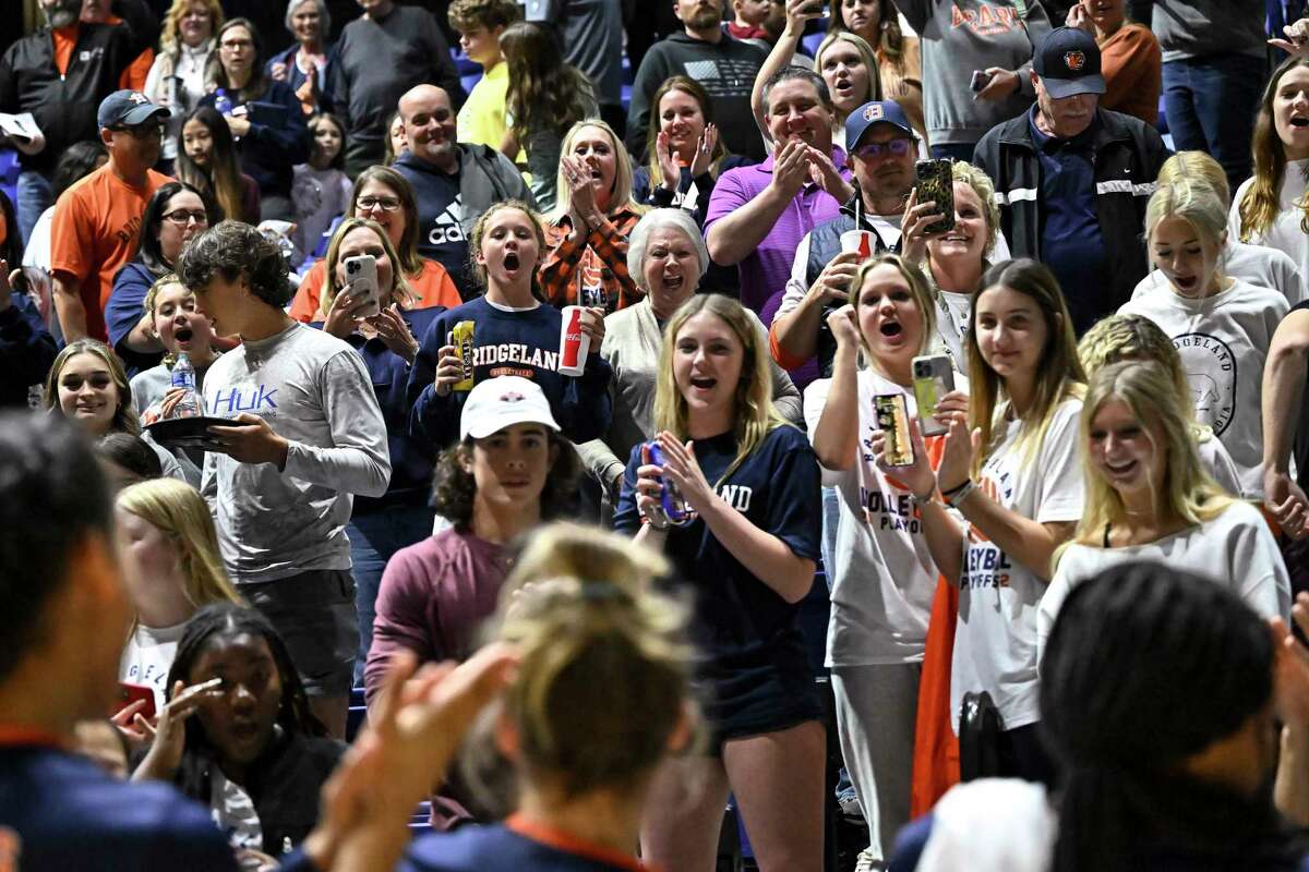 Volleyball: Bridgeland Bears sweep Klein Oak Panthers