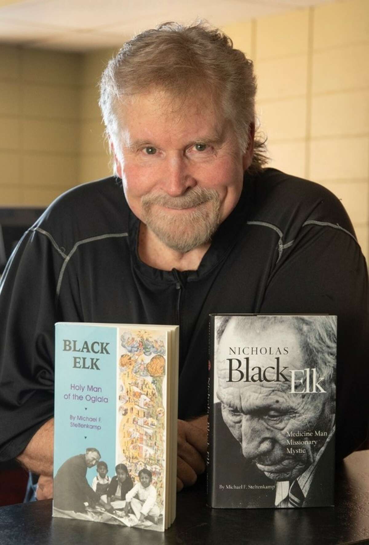 Michael F. Steltenkamp is the writer  of 2  books astir  Black Elk and will host a lecture and publication  signing. He has a Ph.D. successful  anthropology from Michigan State University and is presently  serving successful  the Saint John XXIII Parish successful  Hemlock, MI. 