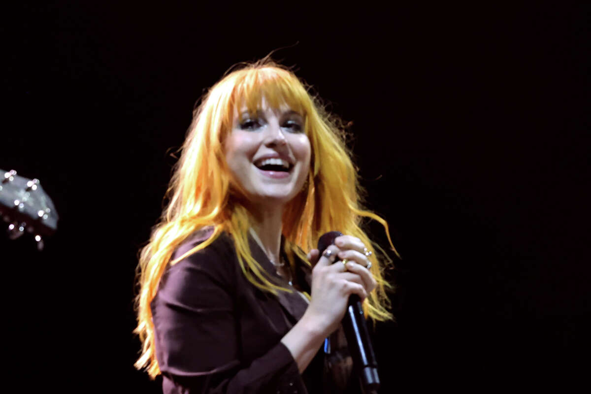 Lead singer of Paramore Hayley Williams sent a message to Texas, asking them to vote for Beto O'Rourke.
