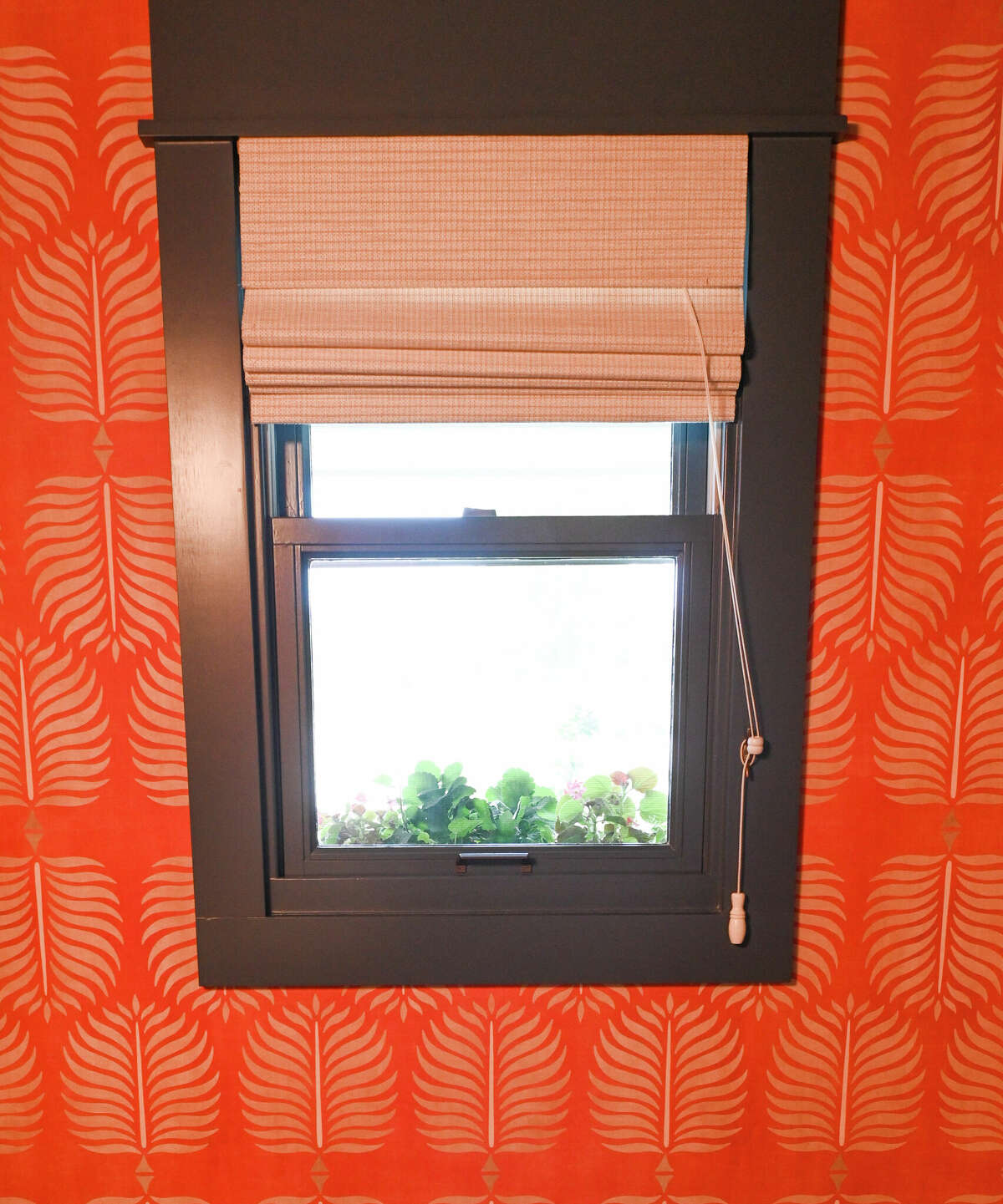 O’Brien made all the design and decorating decisions himself. His tastes are apparent in the bold, often textured wallpaper used in several of the rooms.
