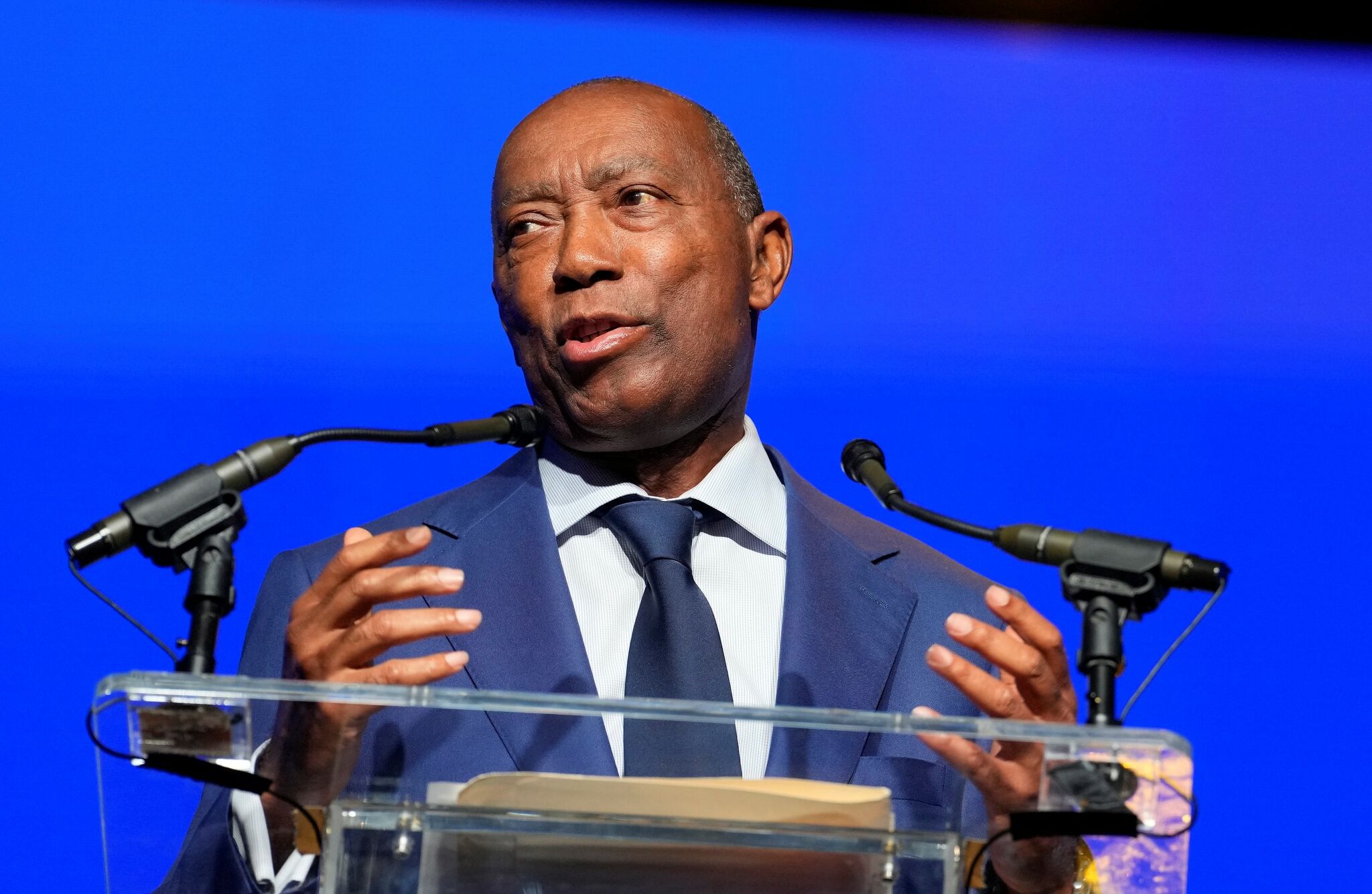 Houston Mayor Sylvester Turner reveals bone cancer treatment