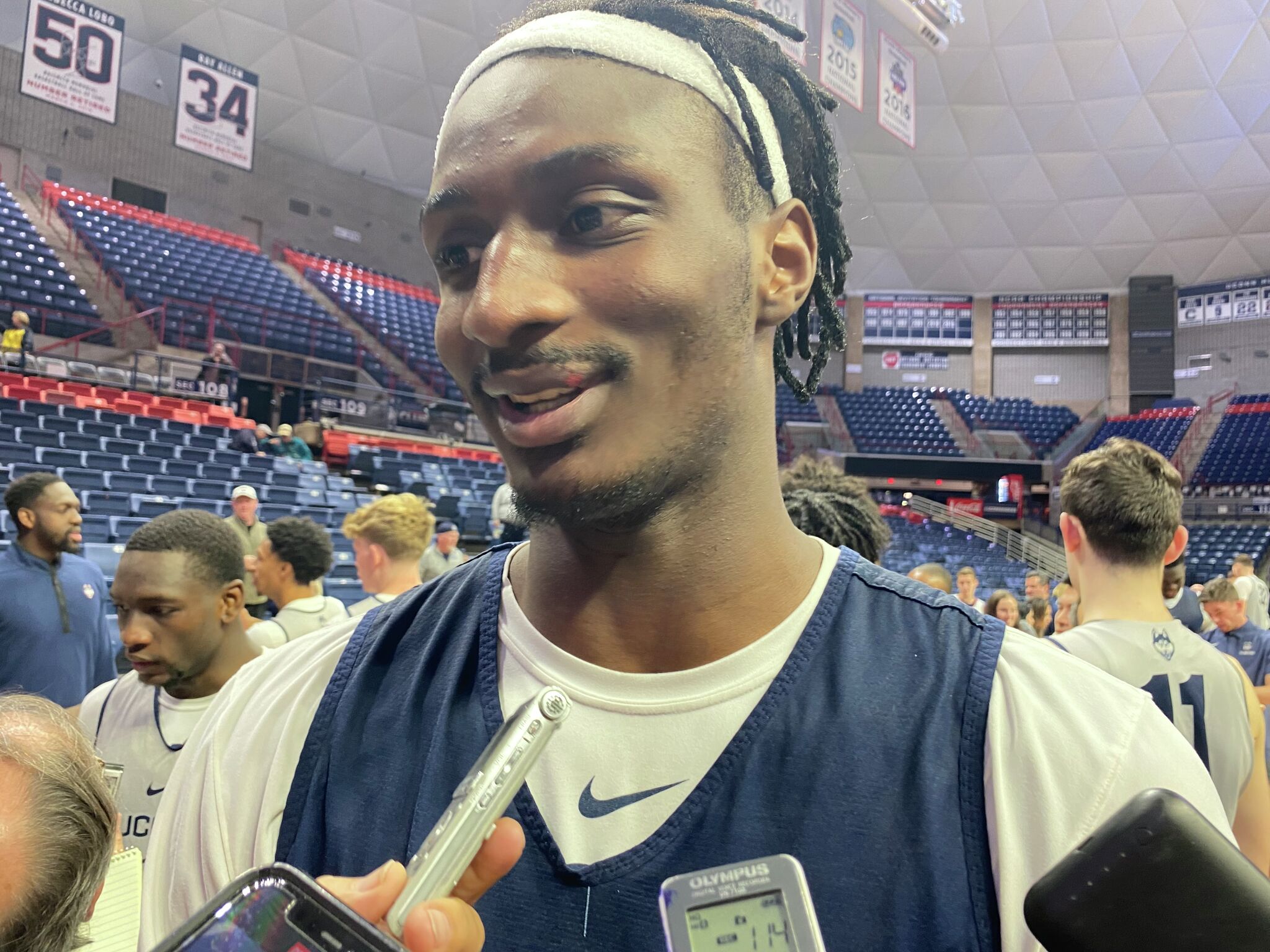 UConn's Jordan Hawkins, Samson Johnson stars of annual scrimmage