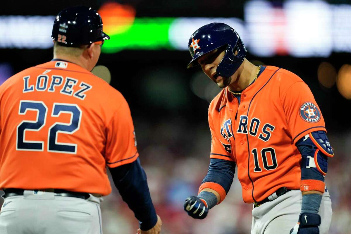 Yuli Gurriel's RBI single capped the Astros' five-run fifth inning in Wednesday's World Series Game 4 win over the Phillies.
