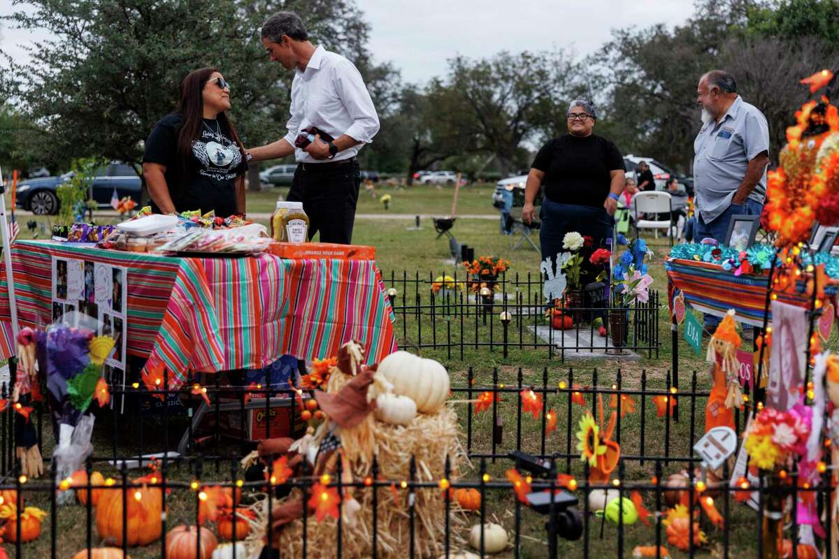 Día de los Muertos is more meaningful in Uvalde this year