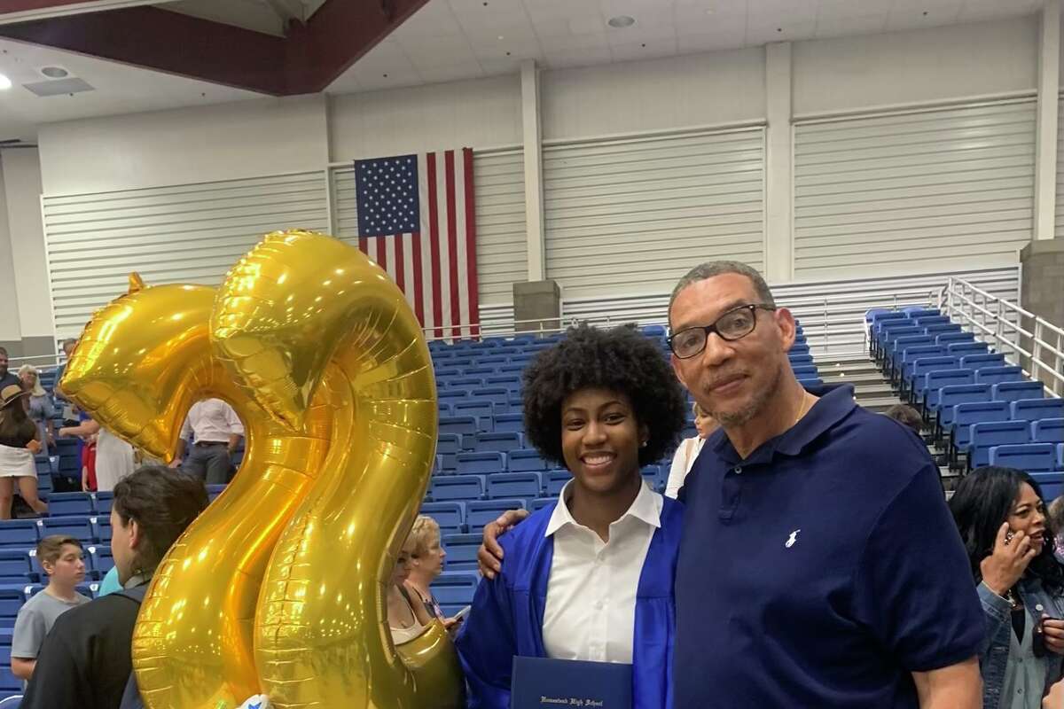 2022 No. 3 recruit Ayanna Patterson commits to UConn women's basketball -  The UConn Blog