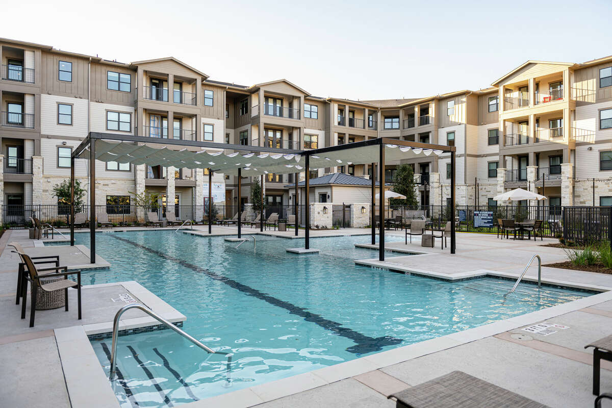 Amenities at Cadence Creek at Gosling include a resort style pool.