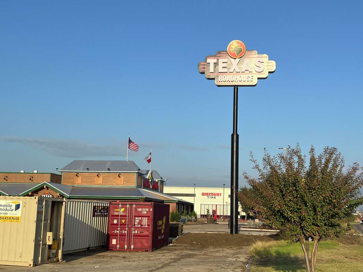 Texas Roadhouse set to open Beaumont restaurant Monday