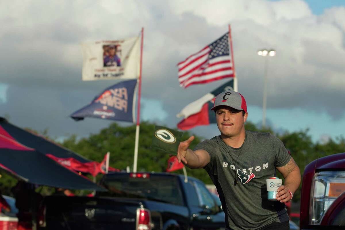 Texans fans tailgate before game against Colts