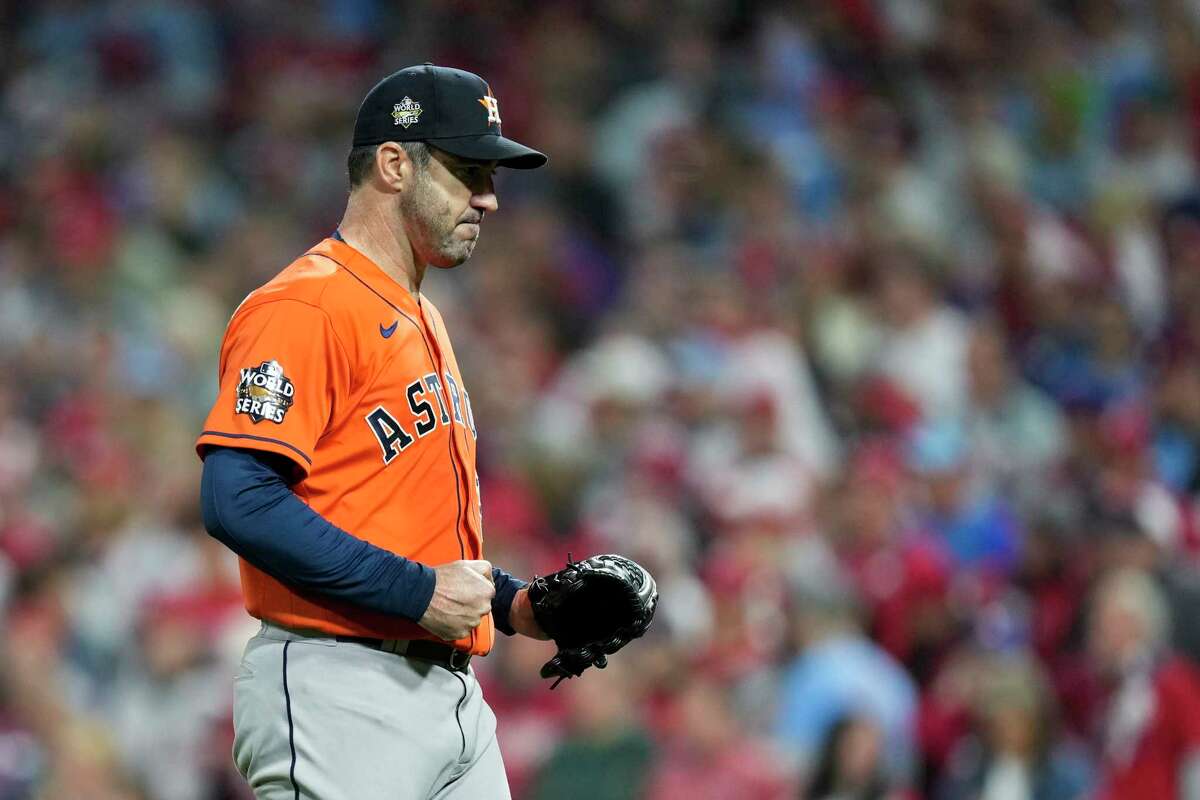Astros' Justin Verlander pulled after six no-hit innings