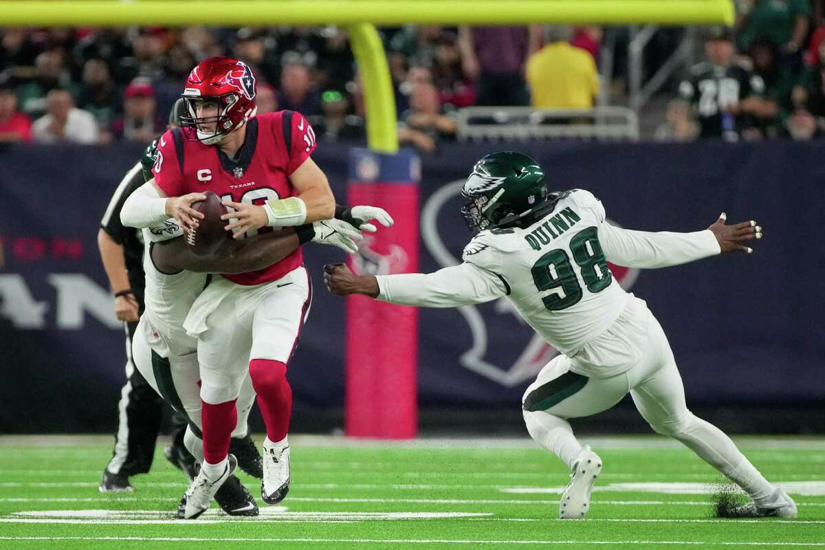 Eagles Defeat Texans at NRG Stadium on Battle Red Day, 29-17