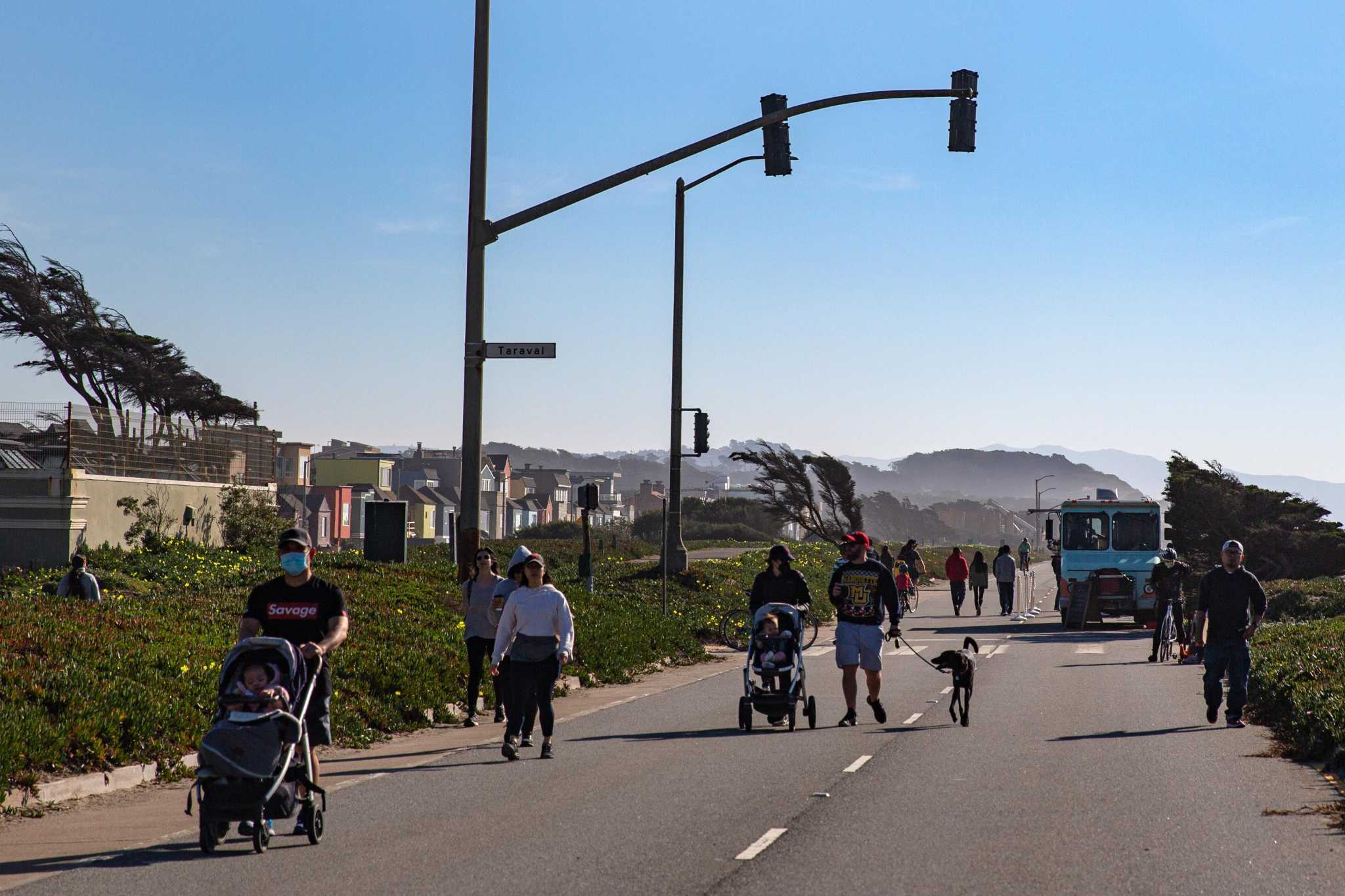 S.F.’s Great Highway will remain carfree on weekends until 2025. This