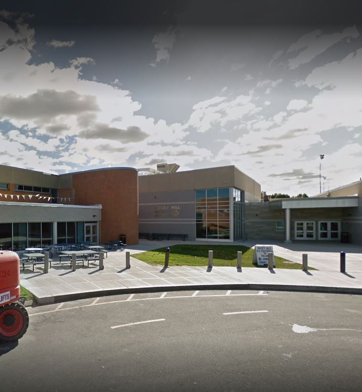 Official Man exposes himself to students at Rocky Hill school