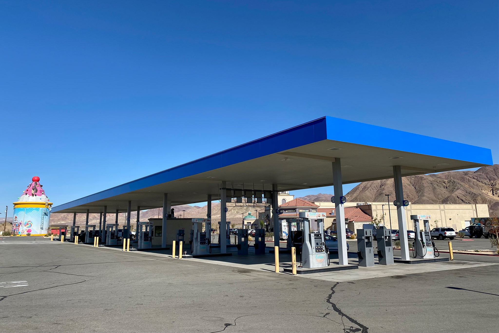 the-biggest-gas-station-in-california-is-a-bizarre-fever-dream-quick