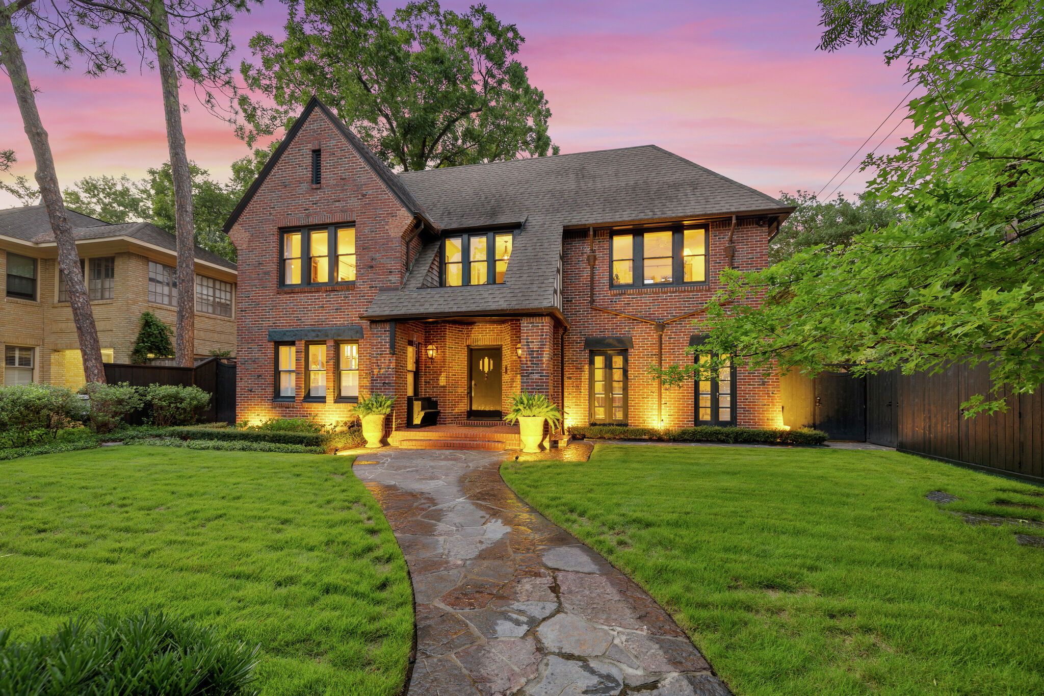2M Houston home by architect Alfred Finn hits market