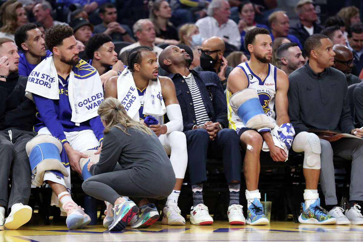 Warriors star Steph Curry says elbow injury 'nothing to worry about',  Stephen Curry 