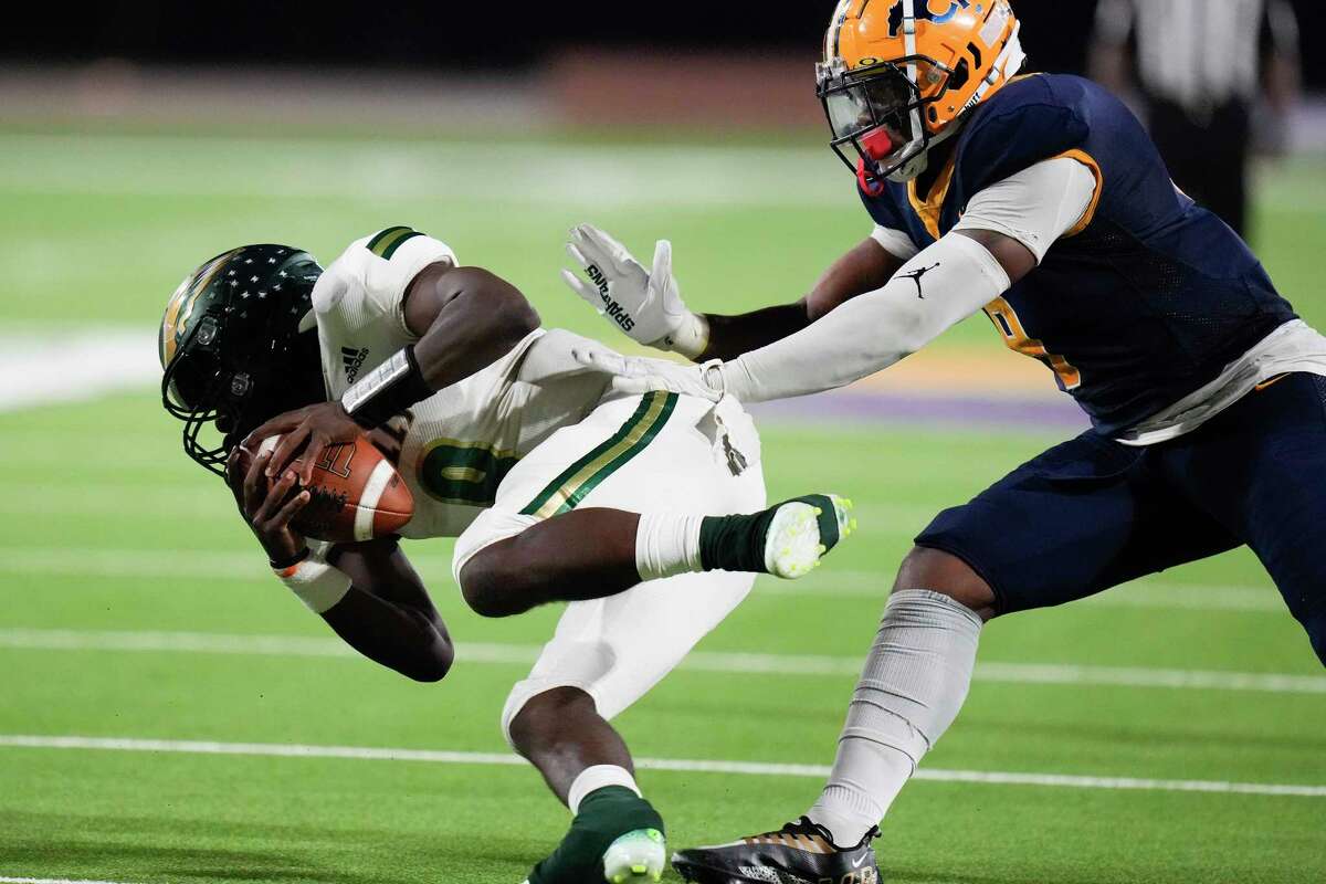 Story photo for Cypress Ranch star defender Ashton Porter verbally commits to Oregon.