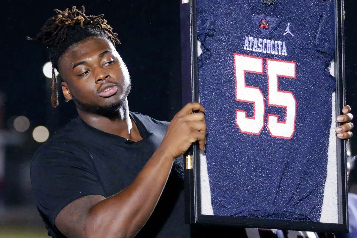 Texans rookie Kenyon Green's jersey retired by Atascosita High School