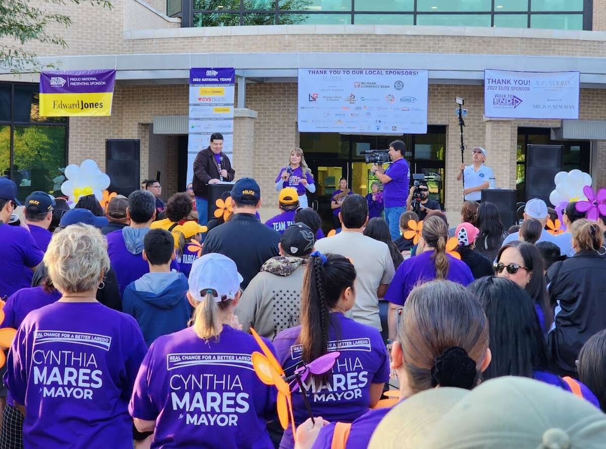 Laredo Walk To End Alzheimer's Unites Community