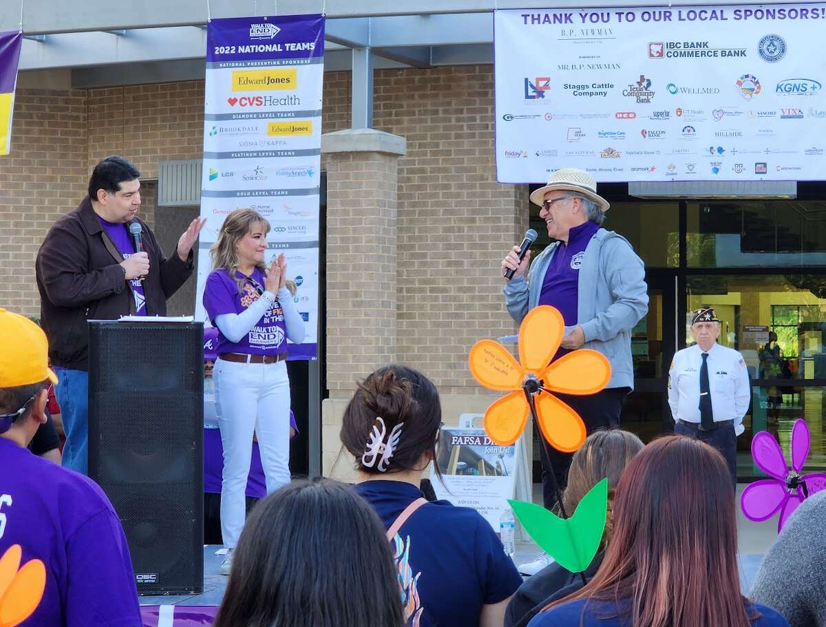 Laredo Walk To End Alzheimer's Unites Community