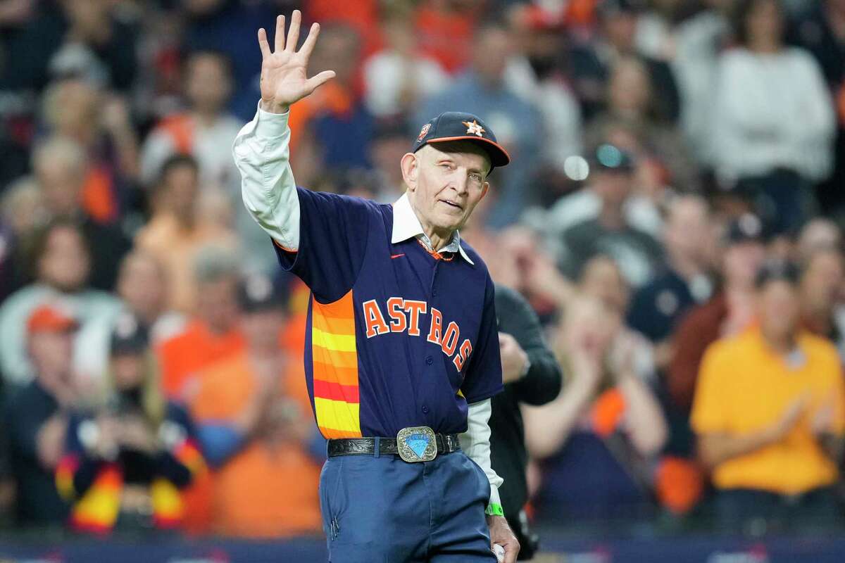 Mattress Mack's Astros promotion is Gallery's biggest as Houston makes fall  classic - Furniture Today