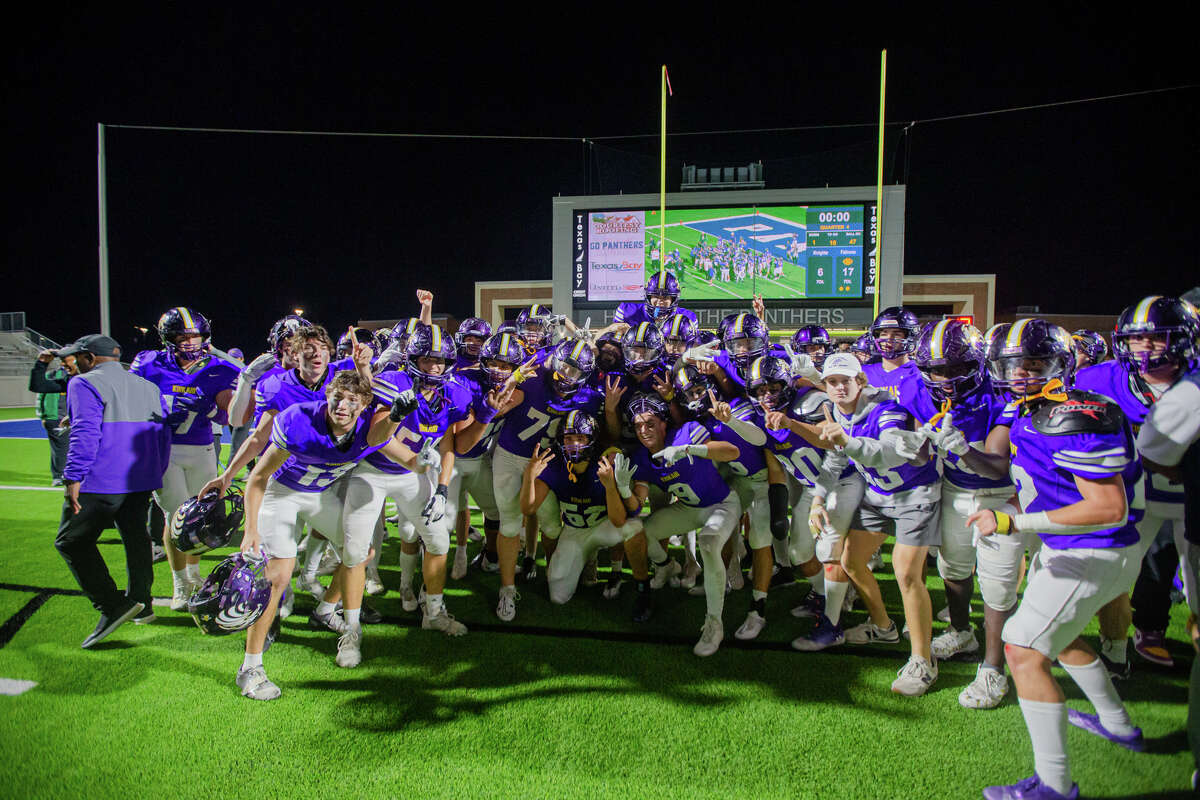 Kinkaid players celebrate after defeating Episcopal second half action of a high school football, SPC 4A championship: Episcopal vs Kinkaid at Panther Stadium in Houston, TX, Saturday, November 5, 2022. Kinkaid defeated Episcopal 17-6.