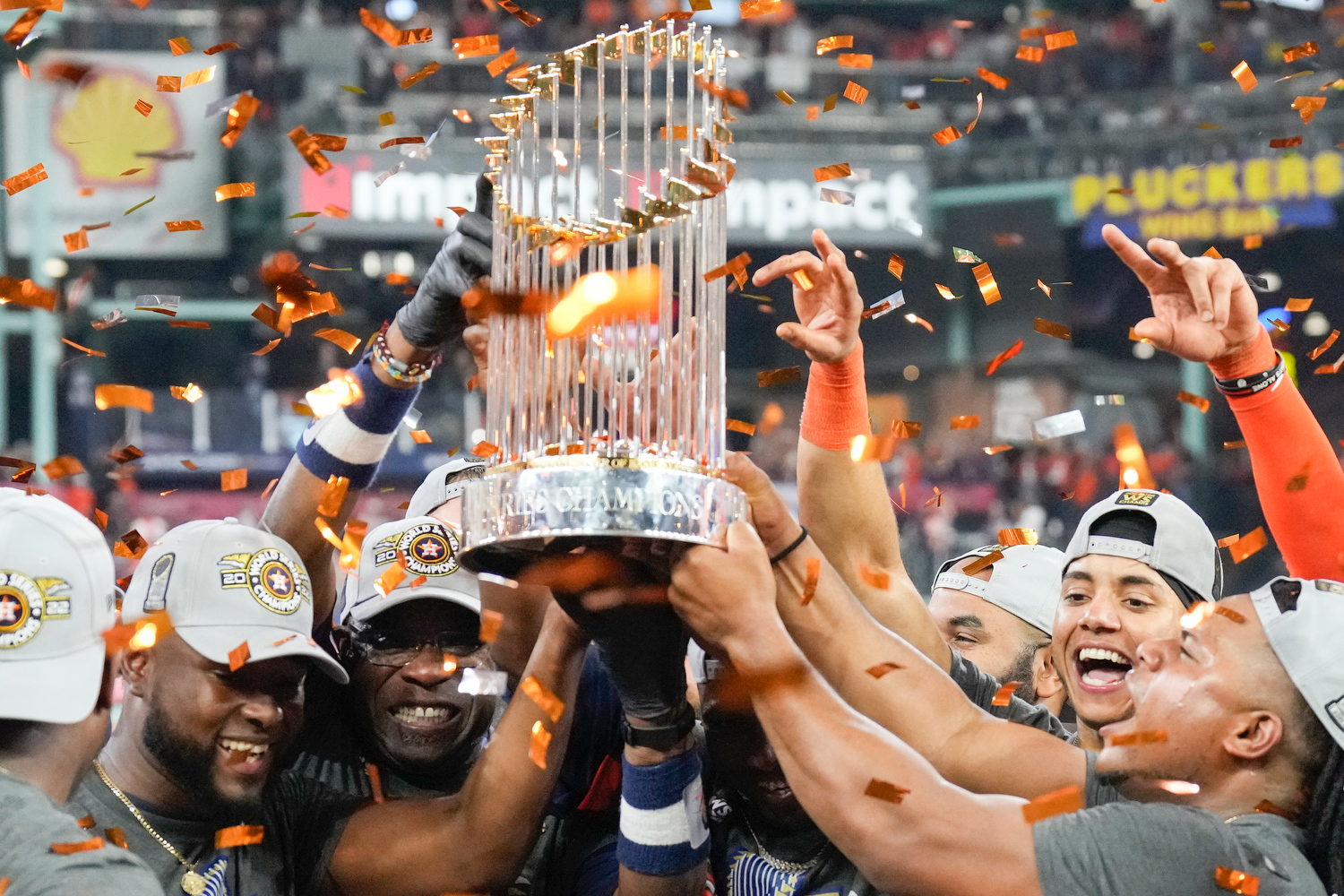 MLB: Astros Winter Caravan stopping in The Woodlands Friday