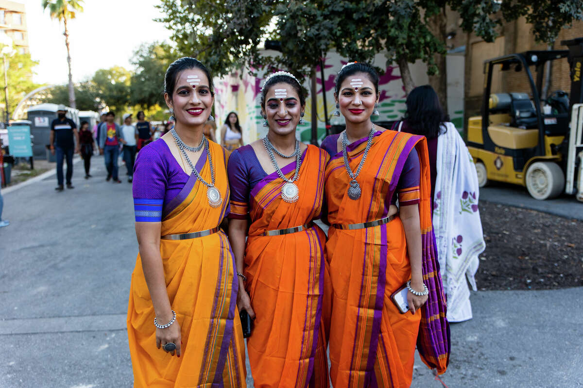 DiwaliSA 2022 lit up Hemisfair Park with over 2,000 floating diyas as the annual celebration offered live entertainment, cuisine's of India, and a variety of vendors selling handicrafts for all.
