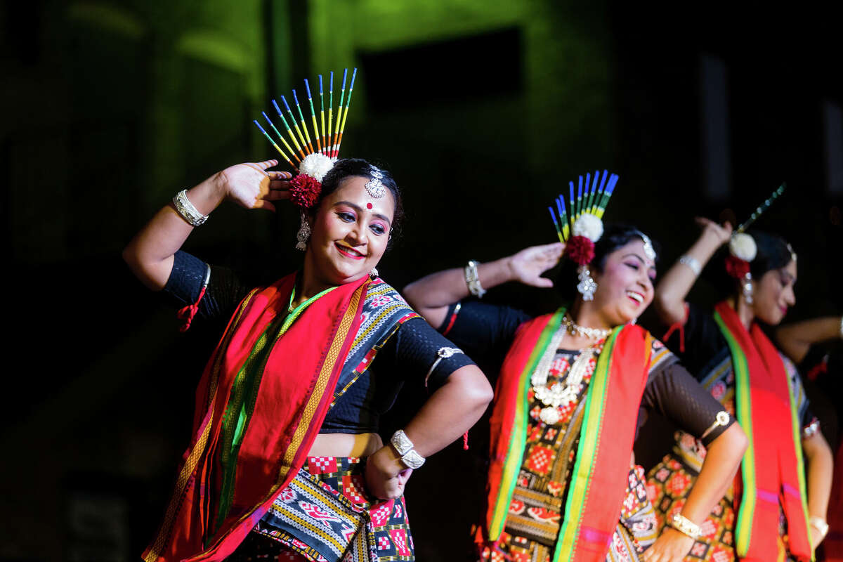 DiwaliSA 2022 lit up Hemisfair Park with over 2,000 floating diyas as the annual celebration offered live entertainment, cuisine's of India, and a variety of vendors selling handicrafts for all.