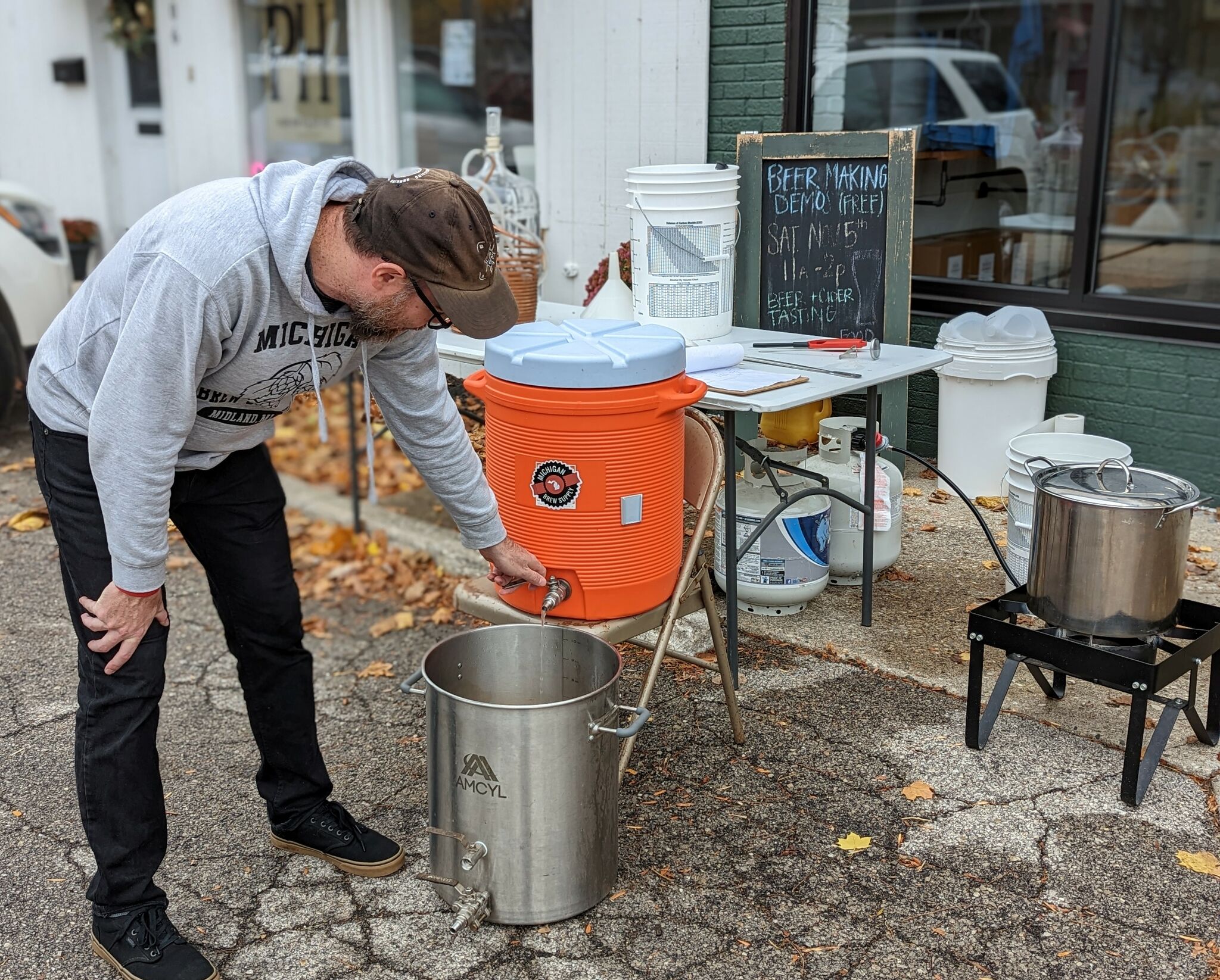 Midland's Michigan Brew Supply hosts national homebrew day event