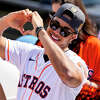 Fans line up in droves to see Astros' Jeremy Pena at Raising Cane's