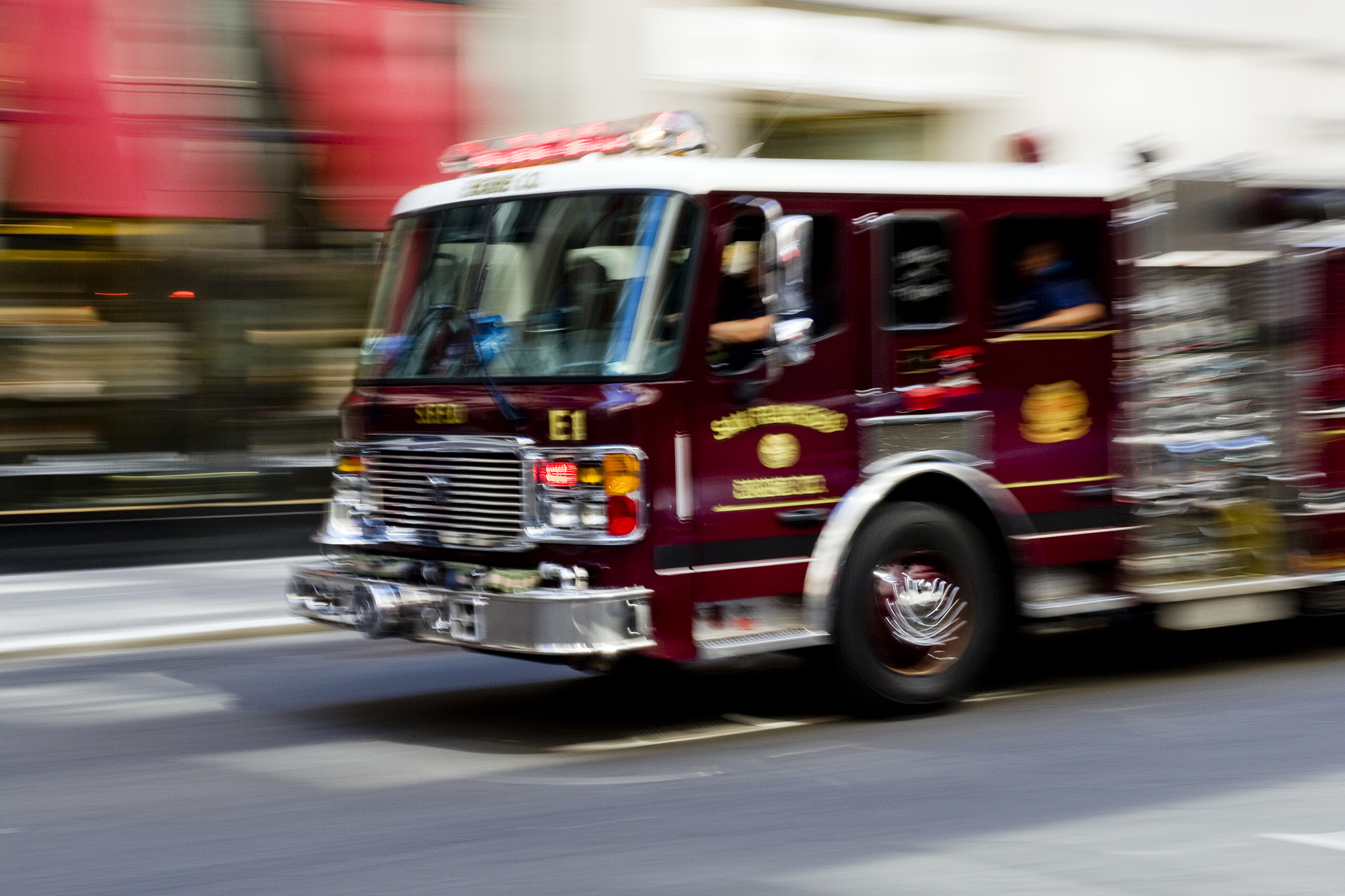 Flooding shuts down major San Francisco intersection