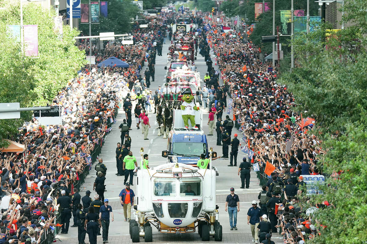 Houston Astros Parade A Lovefest Between Team, City