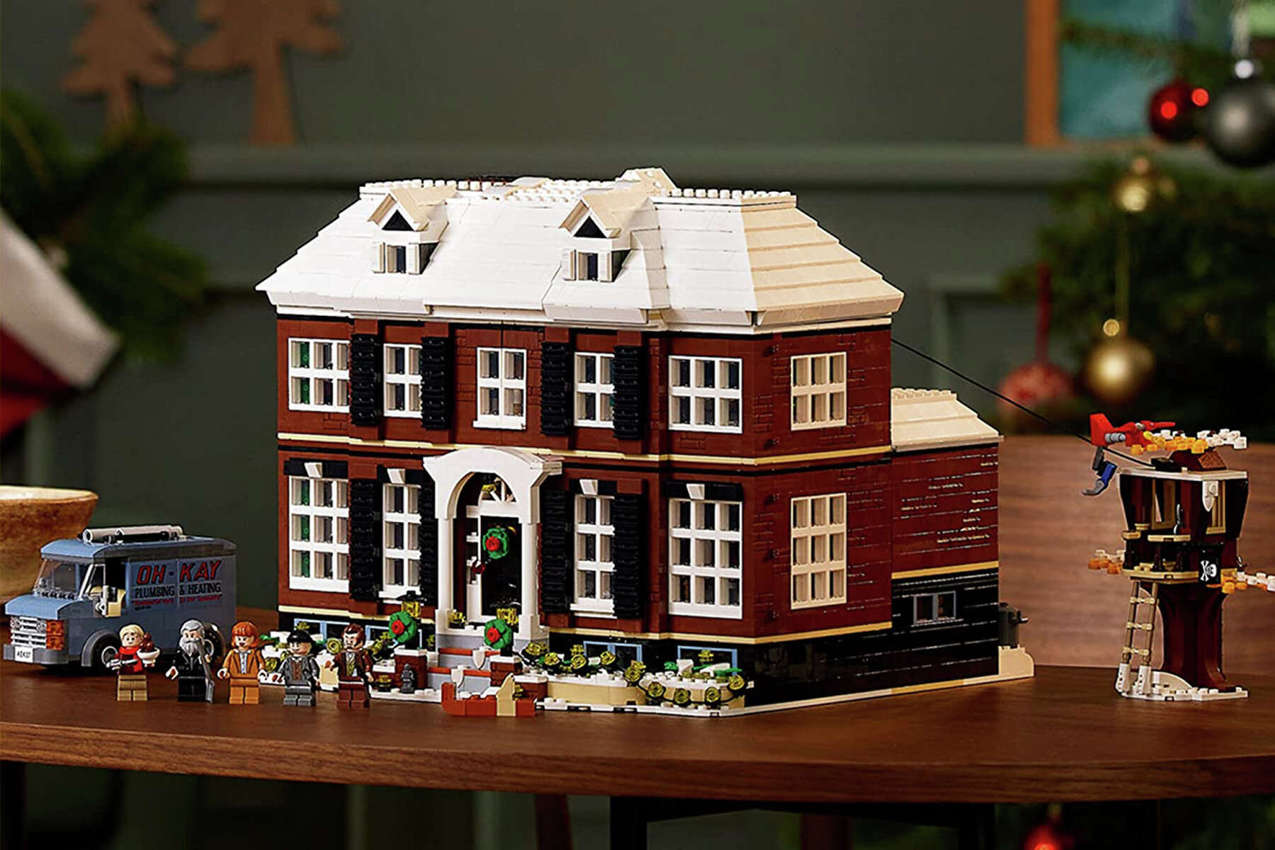 The LEGO Home Alone house is back and