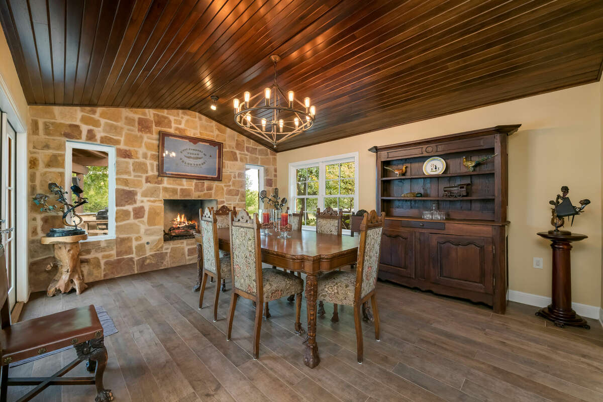 Texas Pecan Bluff ranch on Brazos River hits auction block on Nov. 18