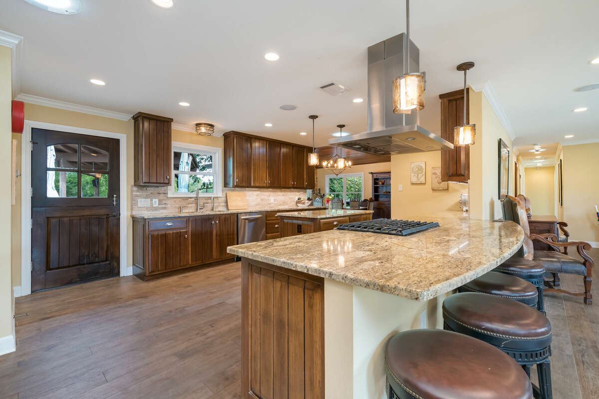 Texas Pecan Bluff ranch on Brazos River hits auction block on Nov. 18