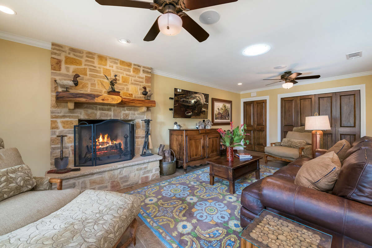 Texas Pecan Bluff ranch on Brazos River hits auction block on Nov. 18