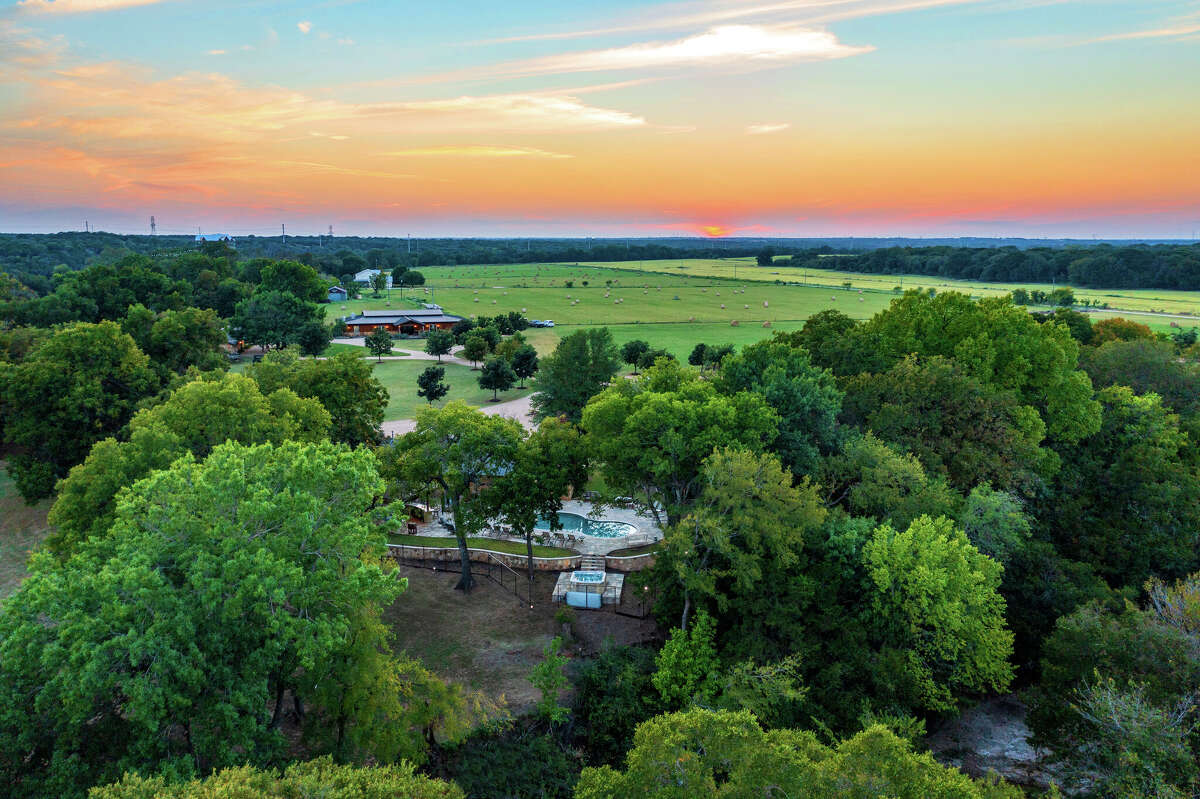 Texas Pecan Bluff ranch on Brazos River hits auction block on Nov. 18