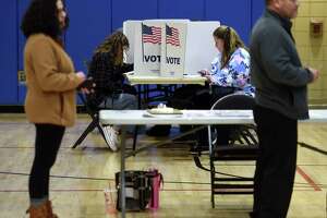 Hamden voters approve 4-year mayoral terms