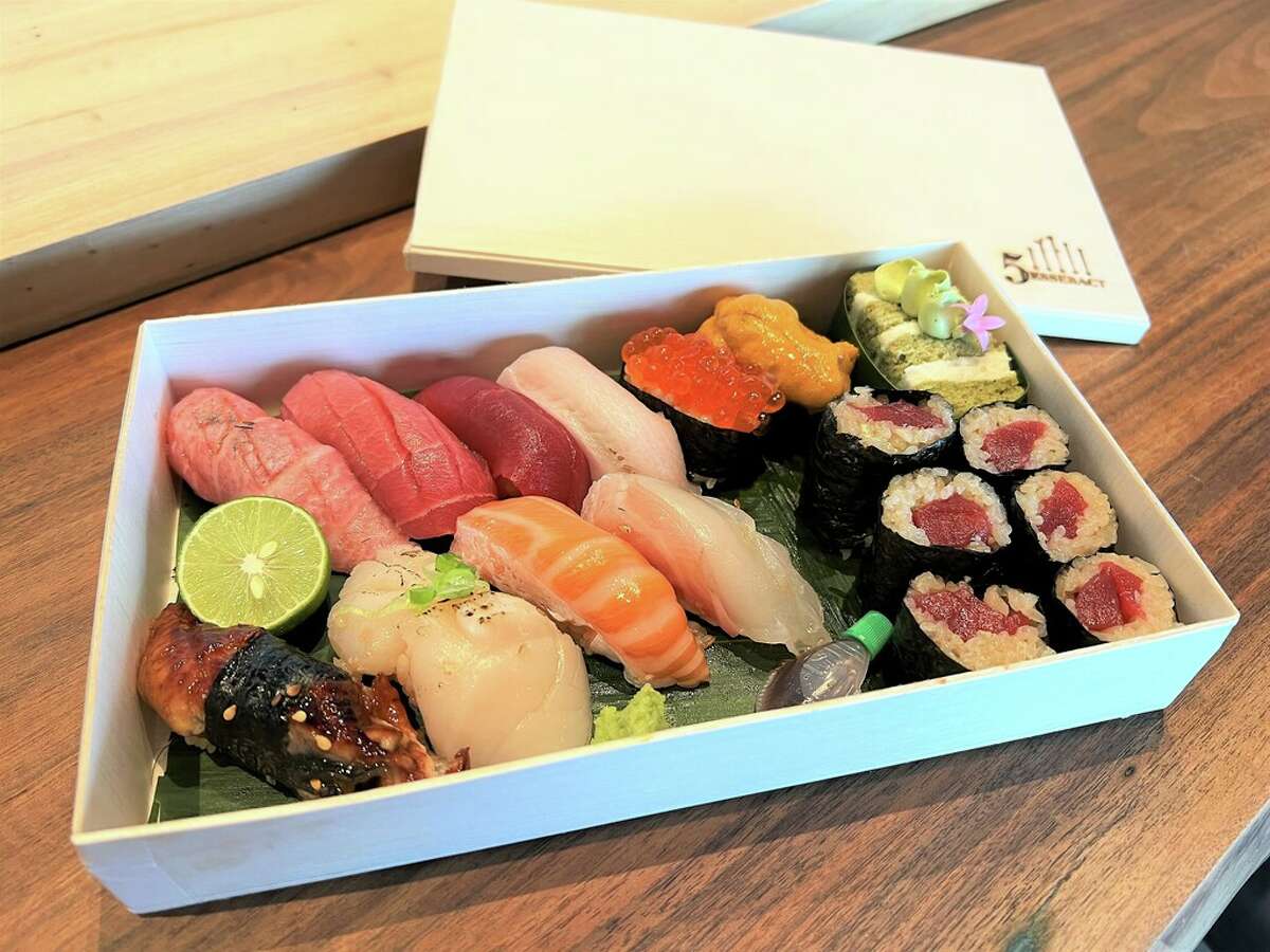 A sushi to-go box from 5Kinokawa.